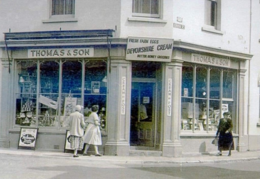 Thomas And Son Seaton