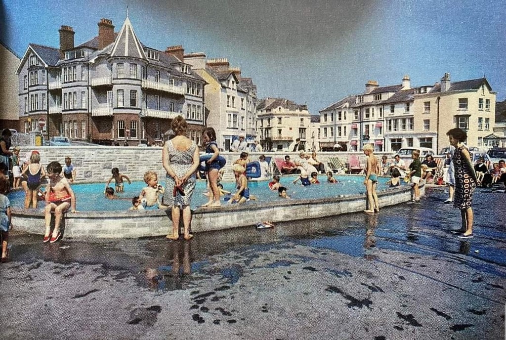 The Paddling Pool At Seaton 3