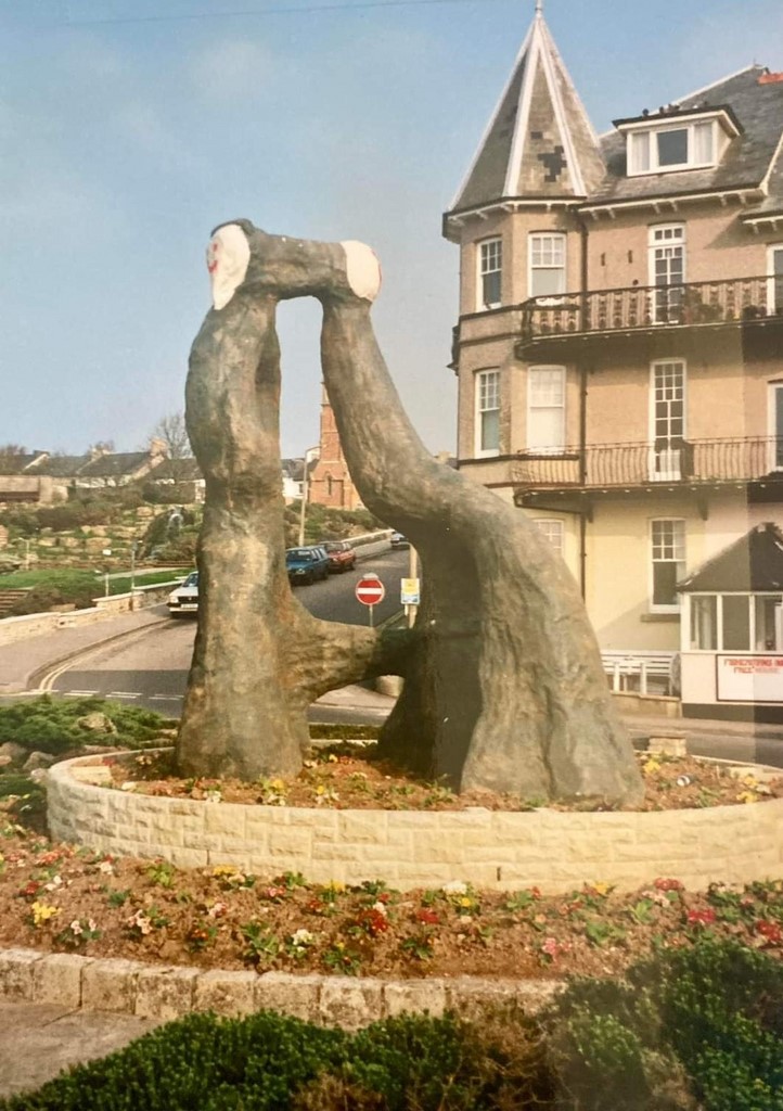 Seaton Statue 1