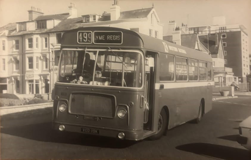 499 Bus At Seaton