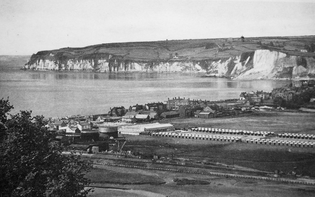 Huts In A Line Seaton